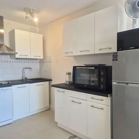 Διαμέρισμα 4 Personnes Avec Parking - Cap D'agde - Fr-1-249-424 *